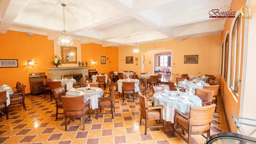 restaurante hotel pensión bonifaz imagen principal