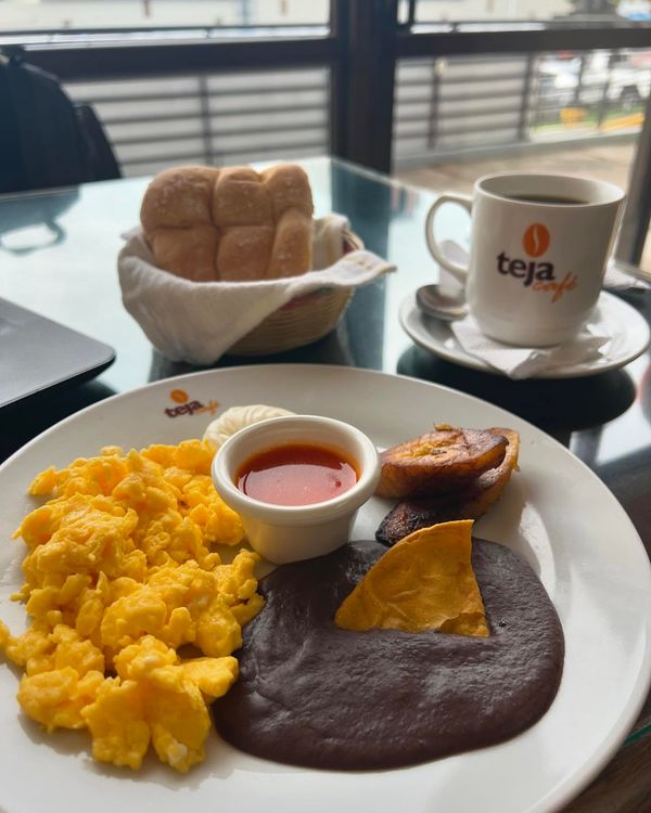 restaurante teja cafe