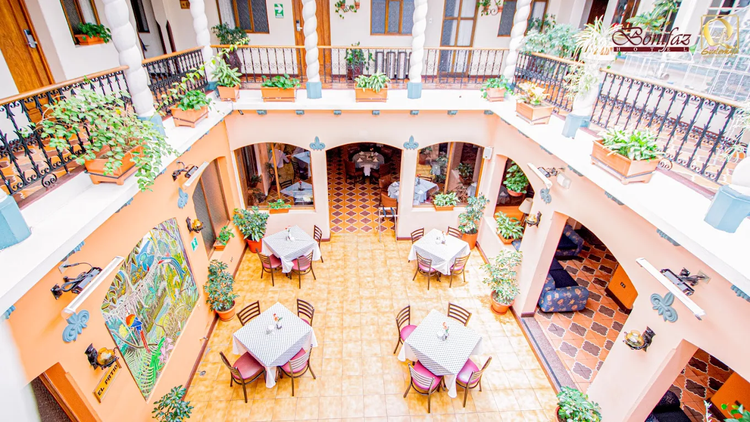 restaurante hotel pensión bonifaz
