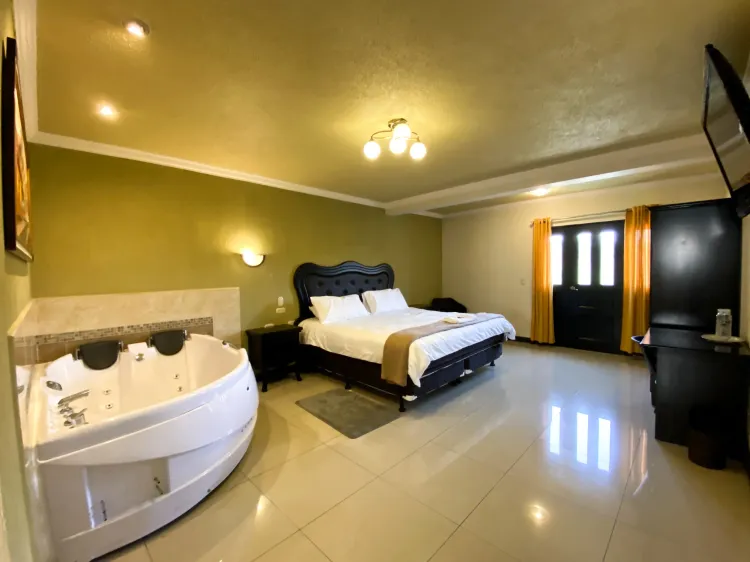 hotel loma real inn